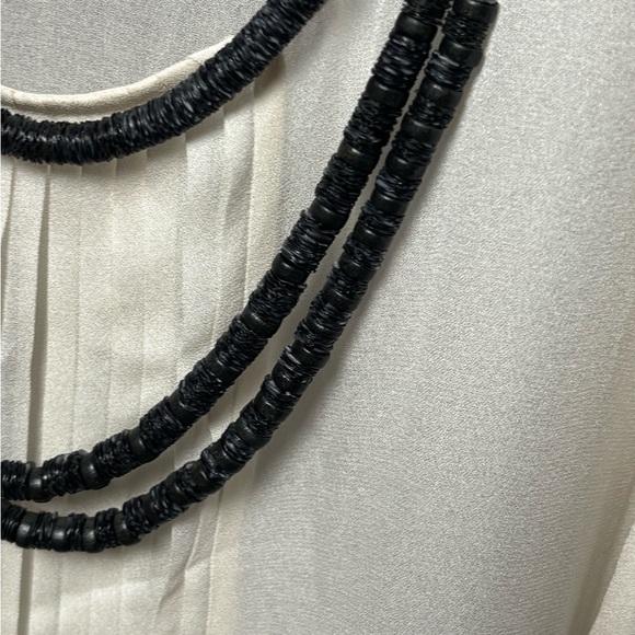 Elizabeth and James Silk Blouse Medium White Pleated Front Beaded Collar Button - Picture 2 of 6